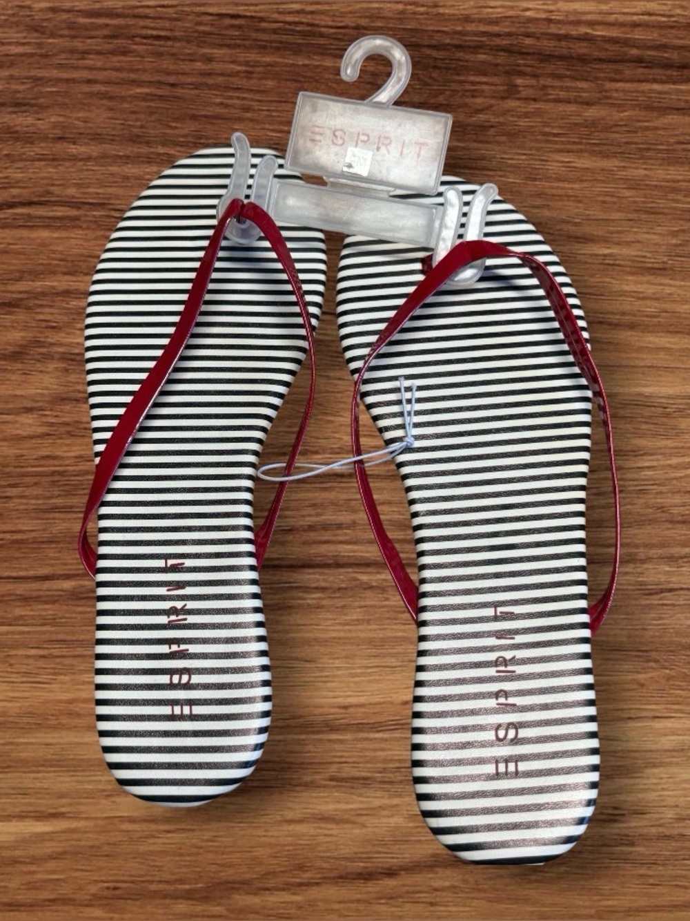 Esprit Womens Thong Flip Flop Flats Sandals Faux Leather New sz 9